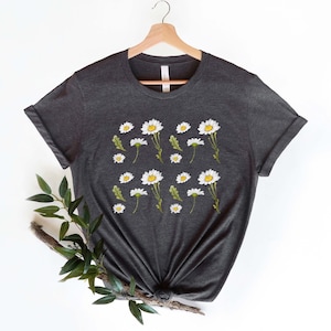 Daisy Shirt, Wildflower Shirt, Boho Shirt, Floral T-shirt Gift, Birth Month Flower, Gift For Sister, Summer Shirt, Women Shirt, Flower Shirt