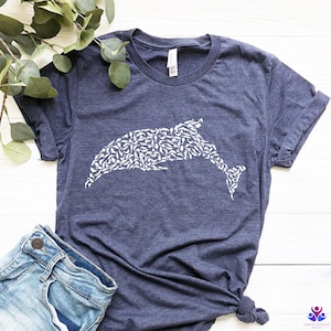 Dolphin Shirt | Dolphin Lover Shirt | Dolphin Gift | Dolphin T-shirt | Gifts for Dolphin Lovers | Retro Vintage | Sea Mammal | Animal Lovers