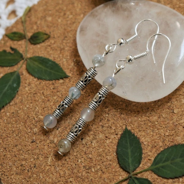 Boucles d'oreilles agate mousse dendrite partie transparente, pendantes gemme agate arbre, perles tibétaines argenté tubes 4mm de diamètre