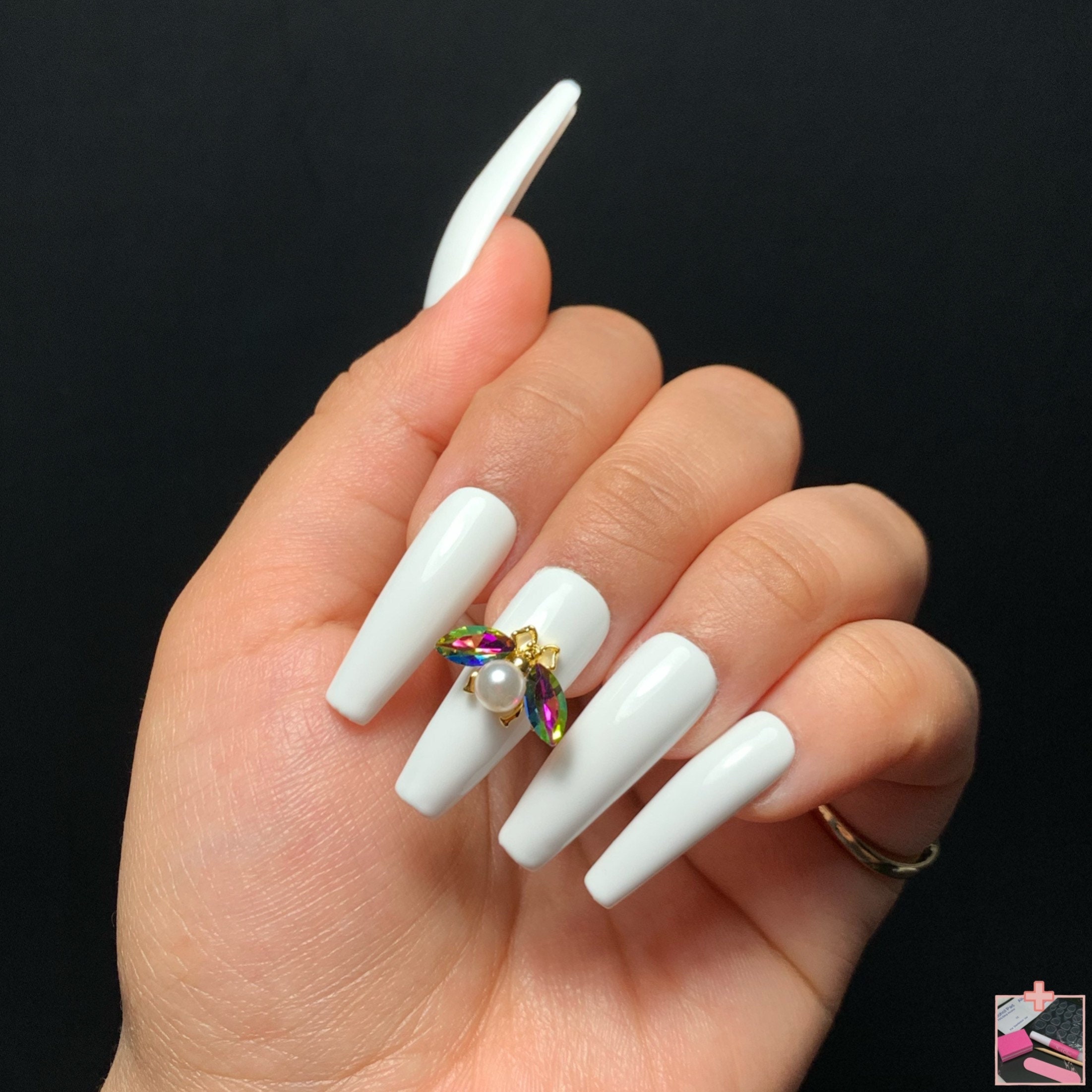 Press on Nails Queen Bee - Etsy