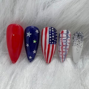 American Flag Press on Nails image 1