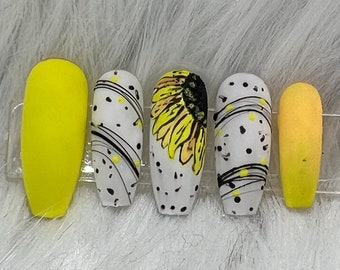 Sunflower Press on Nails