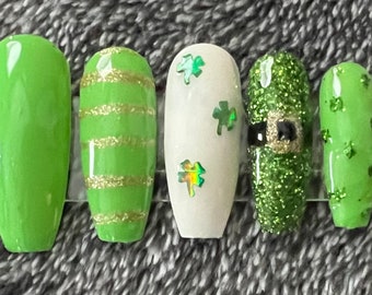 St Patty’s Day press on nails