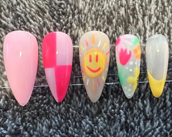 Fun Summer Press on Nails