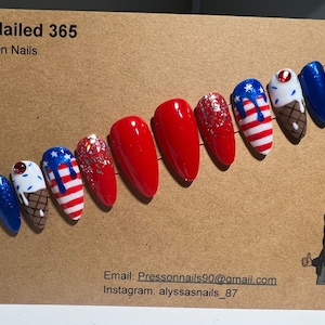Memorial Day Press on Nails