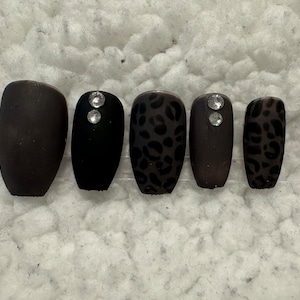 Black Leopard Print Press on Nails