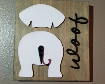 Handmade leash hanger. 7x7 inches