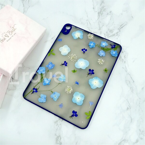 Real dried light blue hydrangea flower ipad case with blueborder for iPad Air 5 2022 case, iPad 9 (10.2'')case, iPad 2019/2020 (10.2'')case