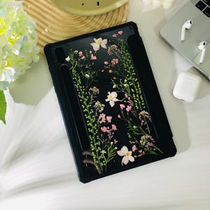 Natural green grass flowers custom name case for Samsung Tab S10 S9 S8 Ultra Plus, Samsung Tab S9 S10 FE+, Samsung Tab A8 A9+, iPad Air 2025