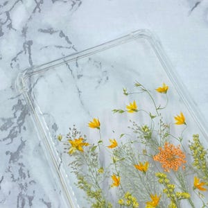 Funda con flores amarillas de Wildgrass para Kindle Colorsoft, Kindle Paperwhite de 12.ª y 11.ª generación, Kindle de 6 pulgadas (2024 y 2022), Kindle Oasis de 7 pulgadas (2019) y Scribe de 10,2 pulgadas. imagen 8