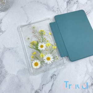 White Daisy Yellow Alyssum Flower Case for Kindle Colorsoft 7'',kindle ...