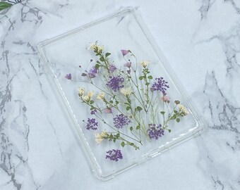 Funda con encaje de flores de hierba morada para Kindle Colorsoft, Kindle Paperwhite de 12.ª y 11.ª generación, Kindle de 6 pulgadas (2024 y 2022) y Kindle Oasis de 10.ª generación (2019 y 7 pulgadas)