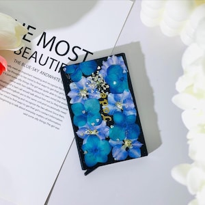 Blue pressed flower custom name metal card holder, ultra-thin credit card wallet, Pop up aluminum credit card holder, RFID anti-theft brush