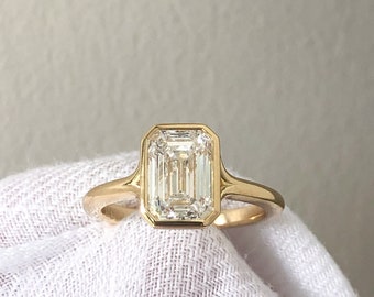 14K Gelbgold Ehering mit geteiltem Schaft, Solitär-Moissanit-Ring, 3,0 Smaragdschliff-Lünette-Set-Verlobungsring, Jubiläumsgeschenk für Frauen