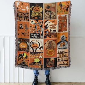 Custom Retro Vintage Spooky Season Halloween Woven Throw Blanket, Vintage Jack-o&#39;-lantern Woven Tapestry, Halloween watching movie blanket