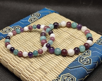 Menopause and hot flash bracelet in amethyst, chalcedony, lepidolite and moonstone. Menopause stone.