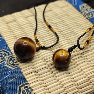 tiger eye pendant