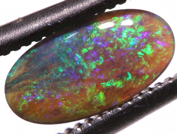 Brilliant Bright Oval Natural Australian Lightning Ridge Crystal