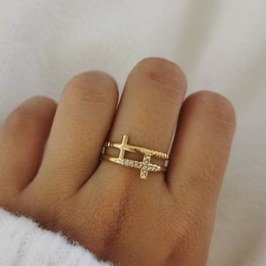 Golden adjustable stainless steel ring • Adjustable ring • Christmas gift idea • Women's jewelry • Birthday gift • Golden Maelle model