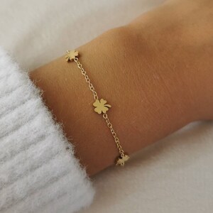 Gold stainless steel chain bracelet • Christmas gift idea • Women's jewelry • Handmade bracelet • Jewelery • Clover model