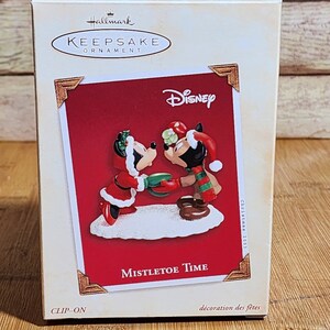 Vintage 2003 Hallmark Keepsake Ornament Disney "Mistletoe Time" Mickey Minnie (190)