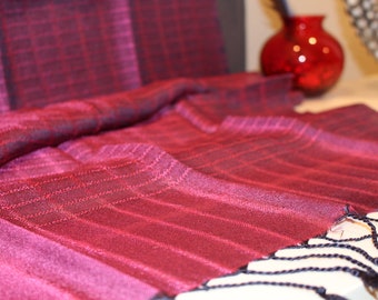 Handwoven Silk Shawl/Pink-Purple