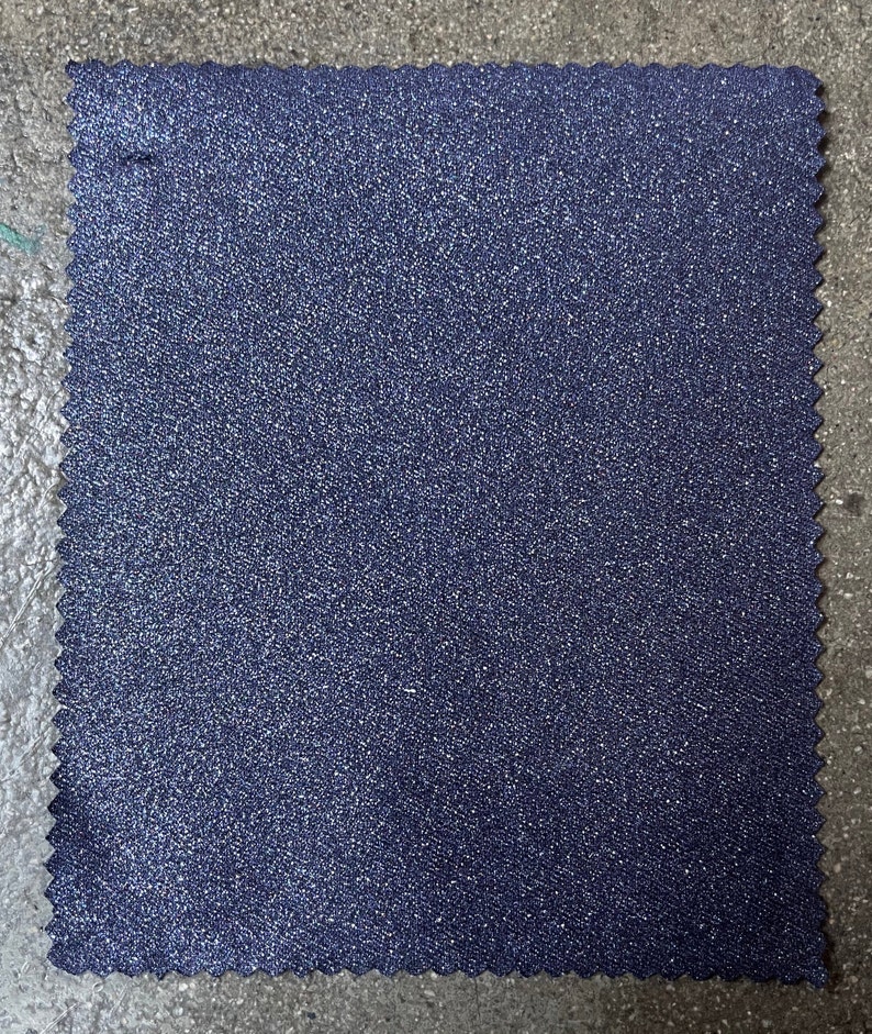 Italian Blue Sparkly Twill Stoff Bulk Stock 7,5 oz glänzend beschichtet Jeansstoff schwarz Rückseite Bild 2