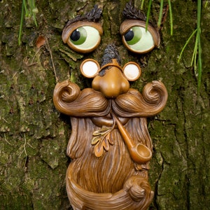 Tree Faces Decor Outdoor – Tree Hugger Yard Art Garden Decoration – Unique Bird Feeders for Outdoors and Indoors – Old Man Tree Art