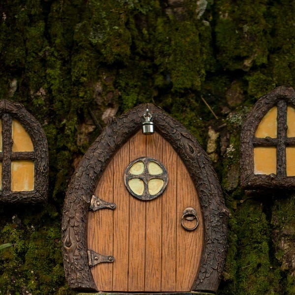 Puerta de hadas con luz y ventanas - Accesorios para jardín de hadas - Decoración caprichosa - Puerta de gnomo - Decoración de hadas - Casa de hadas