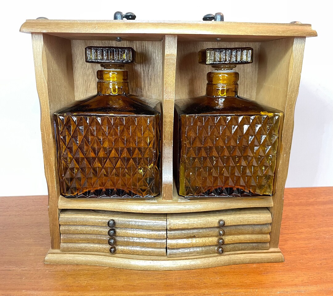 Rare Vintage Amber Glass Decanter Set With Storage Carrying Case and 8