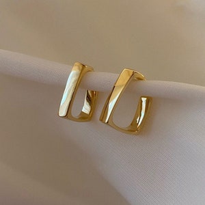 18k Gold Hoop Earrings | Medium Size Handmade Geometric Gold Hoops | Bold Gold Hoops | Square Gold Hoops | Dainty Hoops | Chunky Hoops