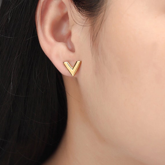 V-shaped Earring Non-tarnish 18K Gold Plated Earring Dainty V -  UK
