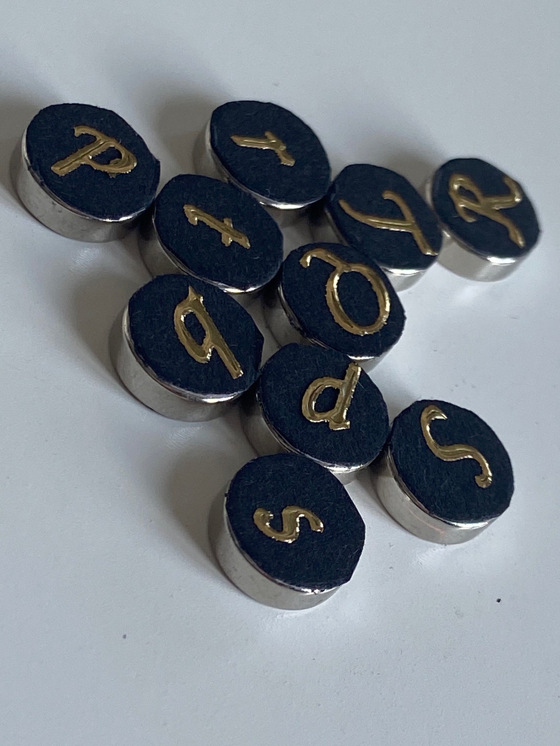 Small, Strong, Blackgold 10 Mm Decorated With Lowercase and