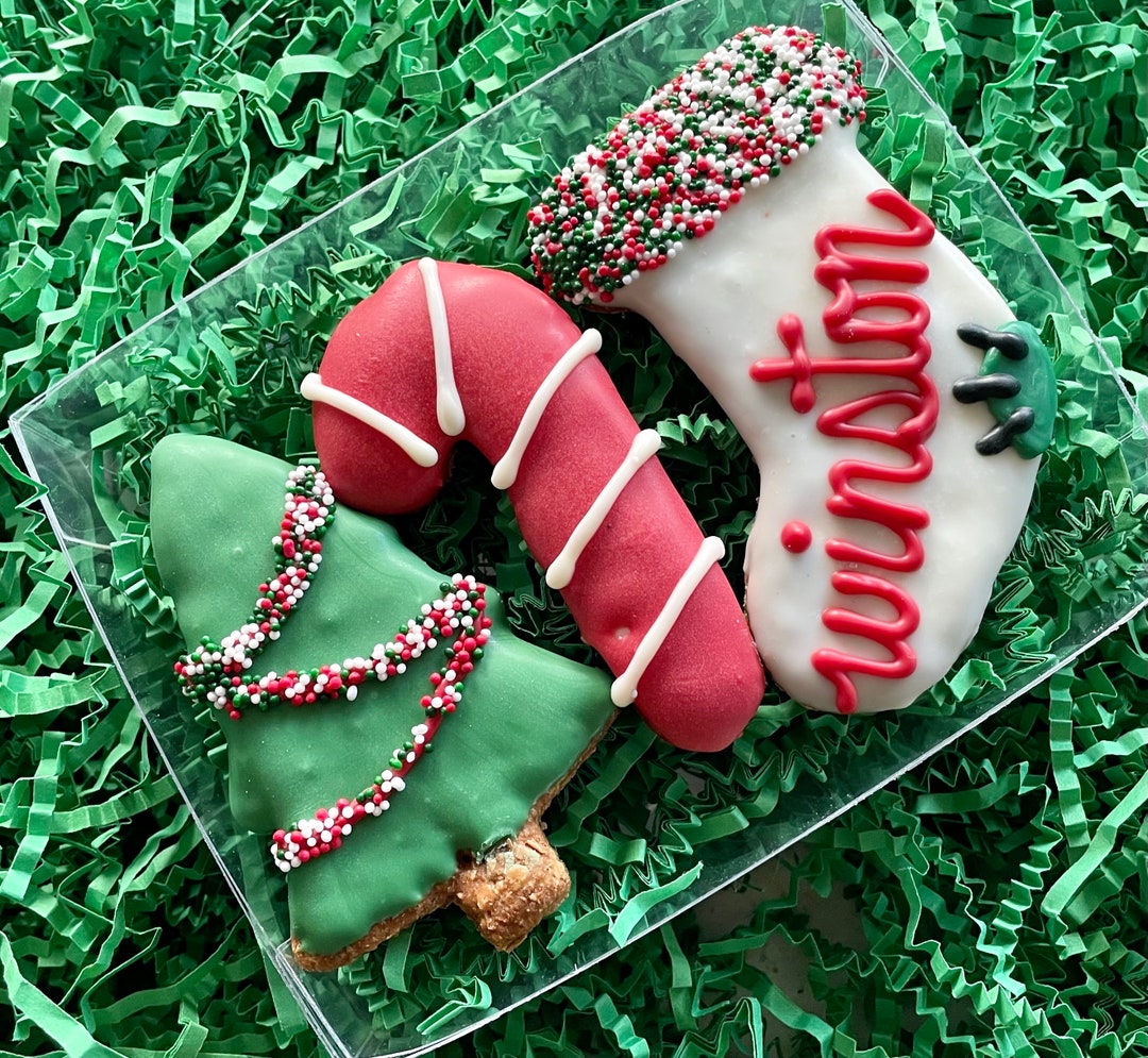 Classic Woofmas PERSONALIZED Dog Treat Gift Box Winter Dog Treats