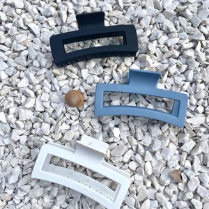 XXL Jumbo Hair Claw Clip: Matte Finish, Strong Grip, Thick Hair