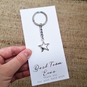 Llavero de agradecimiento al mejor equipo, regalo de agradecimiento por el trabajo duro, llavero, regalo para el personal, trabajador clave, fiesta de oficina de Navidad, amigo secreto del trabajo