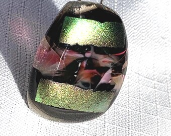 Veelkleurige hanger van gesmolten glas