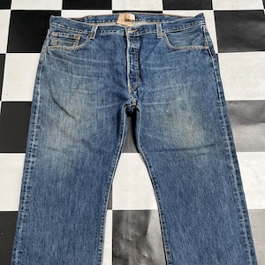 Vintage Levis 501 Jeans: Blue Denim, Regular Fit, Waist 42