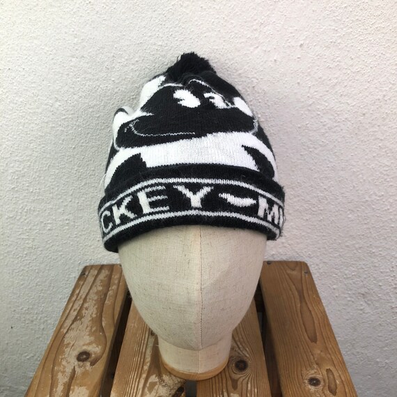Vintage DISNEY MICKEY MOUSE Beanie Hat 