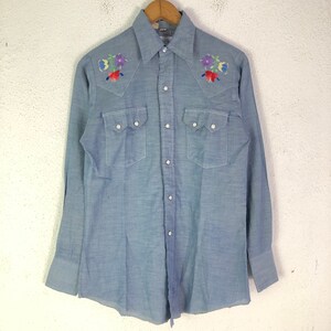 Vintage Light Blue Floral flower Embroidered Long Sleeve Button Down Shirt Small / Western Shirt / cowboy Rodeo / Retro Style / size S