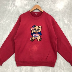 Vintage Bear Usa Sweatshirt Bear Embroidered Crewneck Flag Sweater Animal Cartoon Red Sweatshirt Gifts Unisex Size M