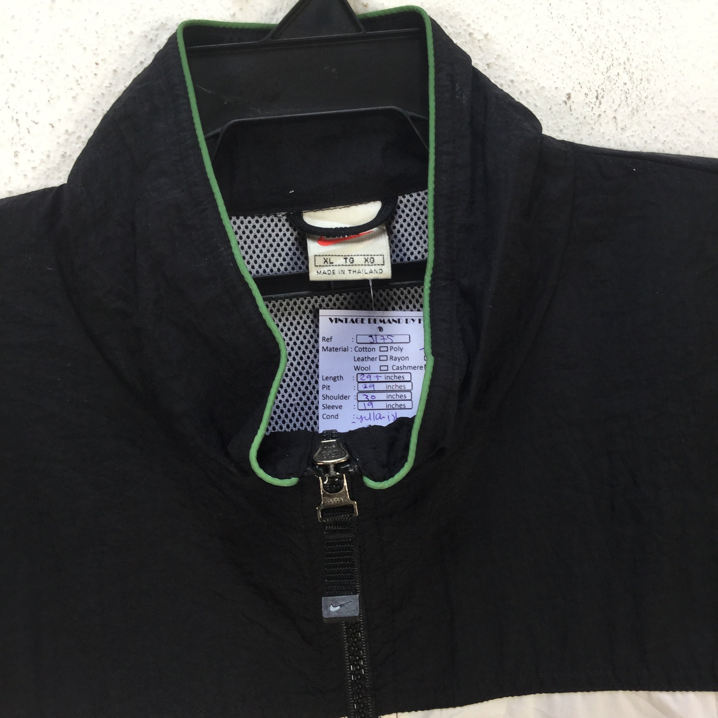 Vintage Nike Big Swoosh Windbreaker Track Top Black White