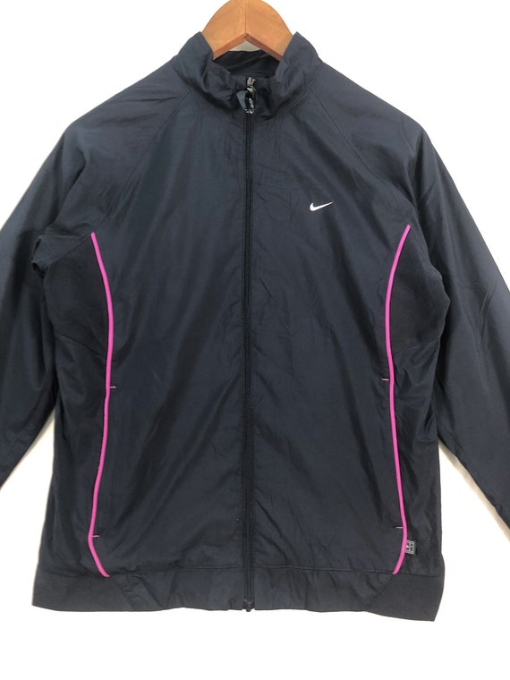 Black nike womens windbreaker jacket deals