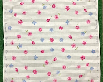 Pañuelo floral vintage Falchi: pañuelo de bolsillo de algodón y seda