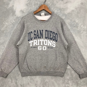 Vintage Uc San Diego Tritons Collage Basketball Sweatshirt Ncaa Crewneck Gray Sportswear Unisex Size M