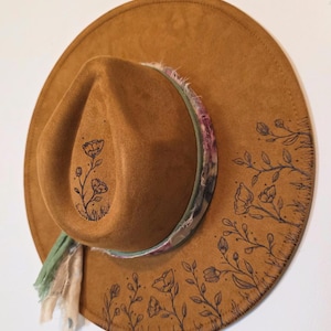 Wide Brim Fedora Hat, Women&#39;s Sun Hat, Burned Flower design, Brown