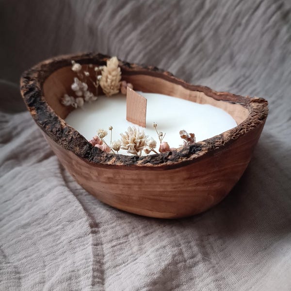Weihnachtliche handgemachte vegane Duftkerzen/ Rapswachs in Olivenholzschalen mit Trockenblumen dekoriert/ nachhaltige Geschenkidee