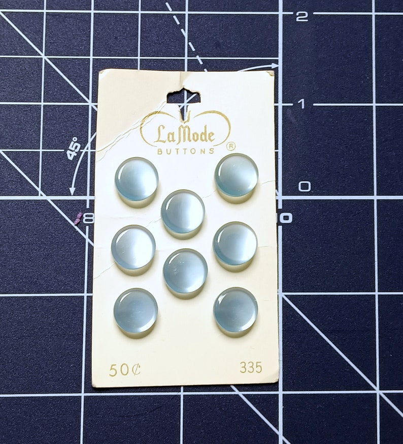 Vintage Plastic Shank Buttons on Cards: Famous, Luckyday, Hudson Bay ...