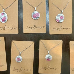 Custom order, commissioned broken china jewelry imagem 2