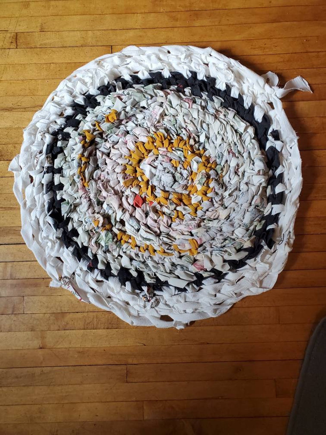 Amish Knot Rug 2 ft diameter Etsy